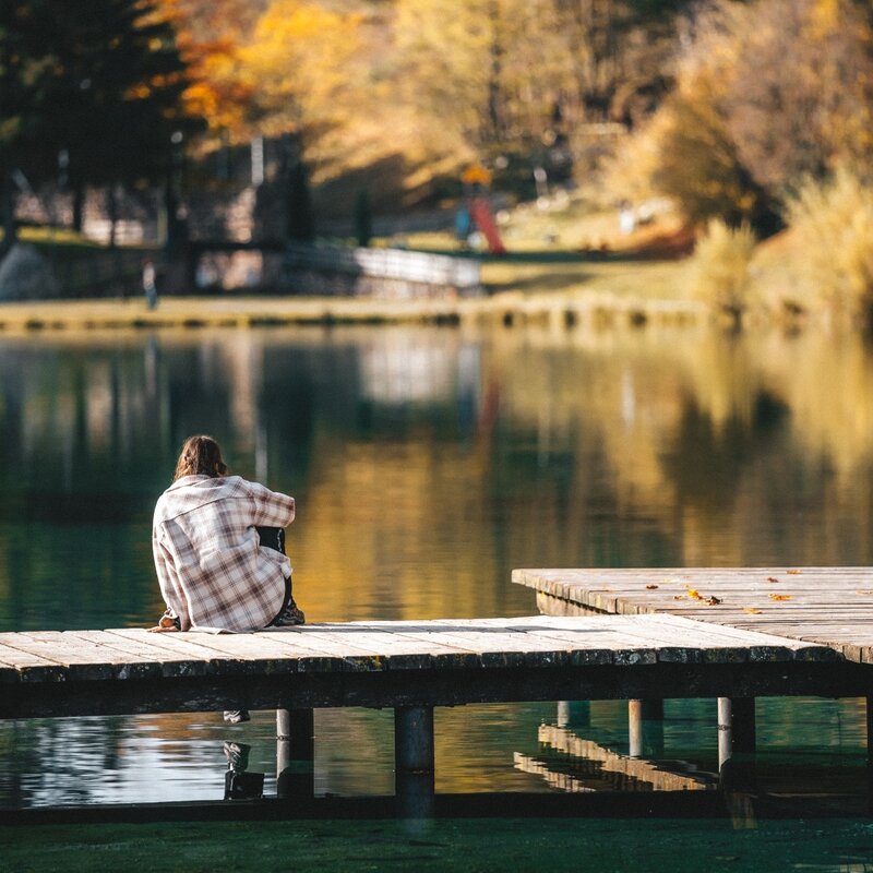 Passeggiata nei dintorni del lago di Nembia